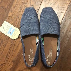 TOMS